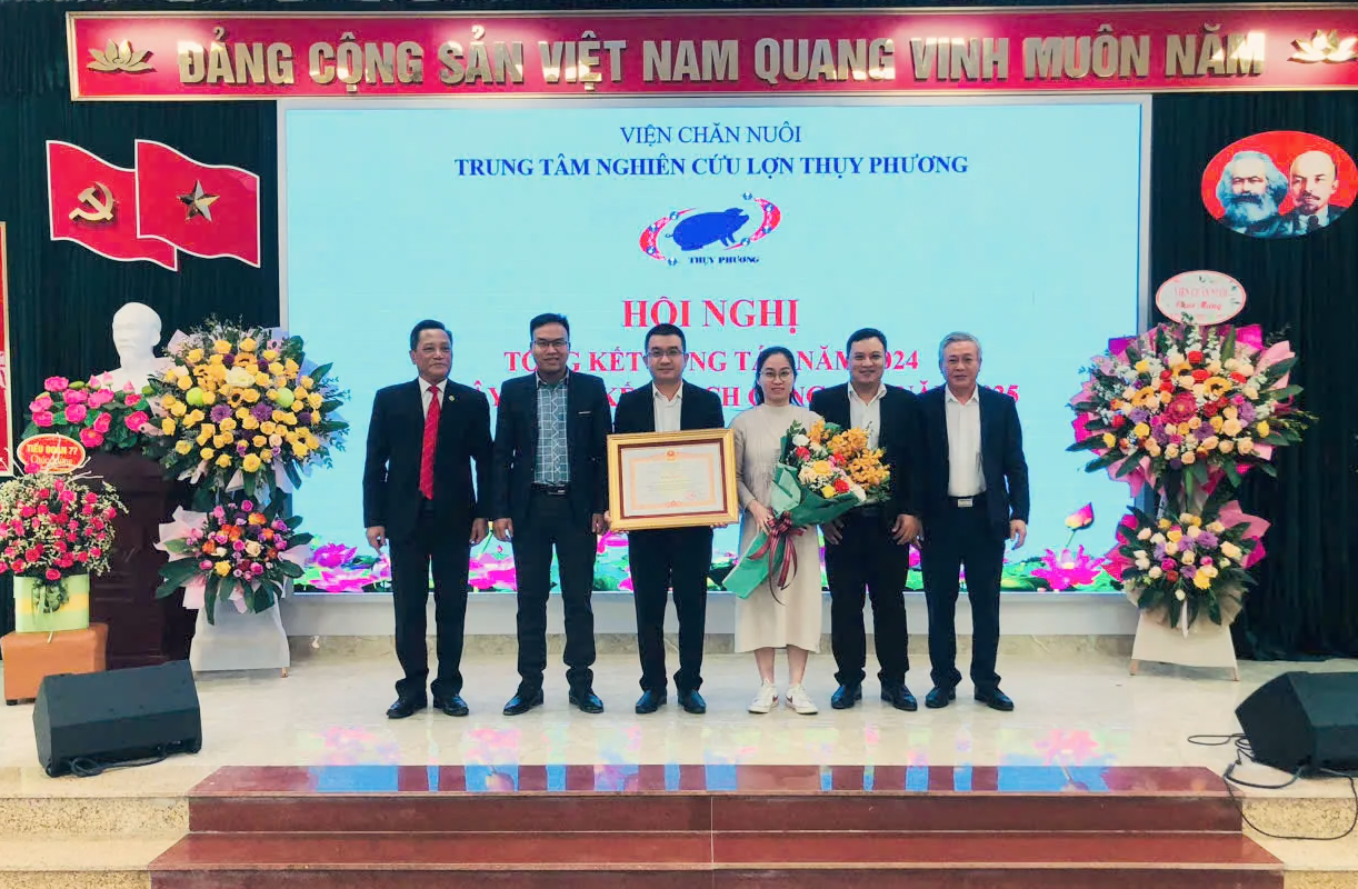 Trung tâm nghiên cứu lợn Thụy Phương tổng kết công tác năm 2024 và triển khai kế hoạch năm 2025