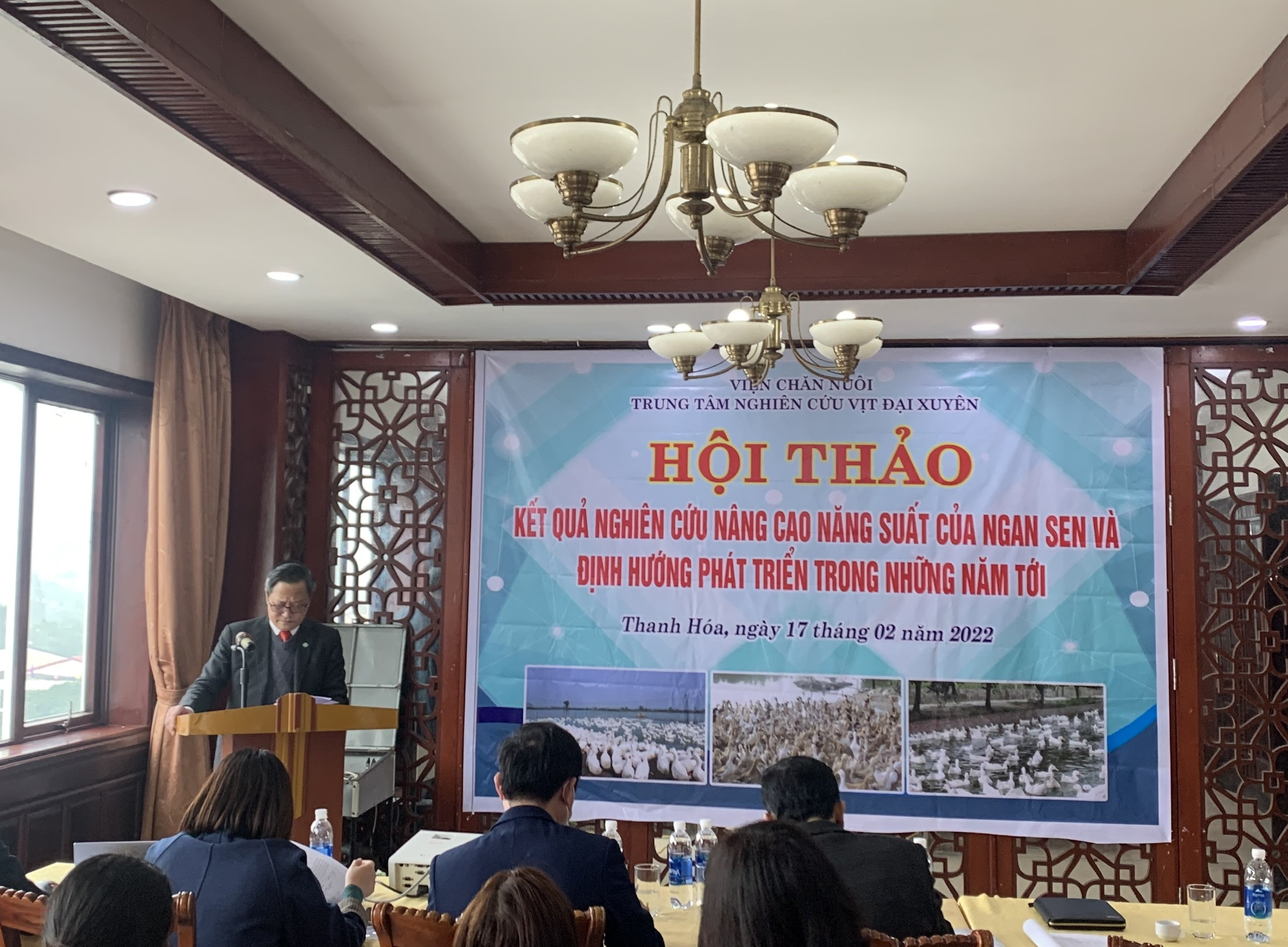 Viện trưởng Phạm Công Thiếu tham dự Hội thảo tại Thanh Hóa