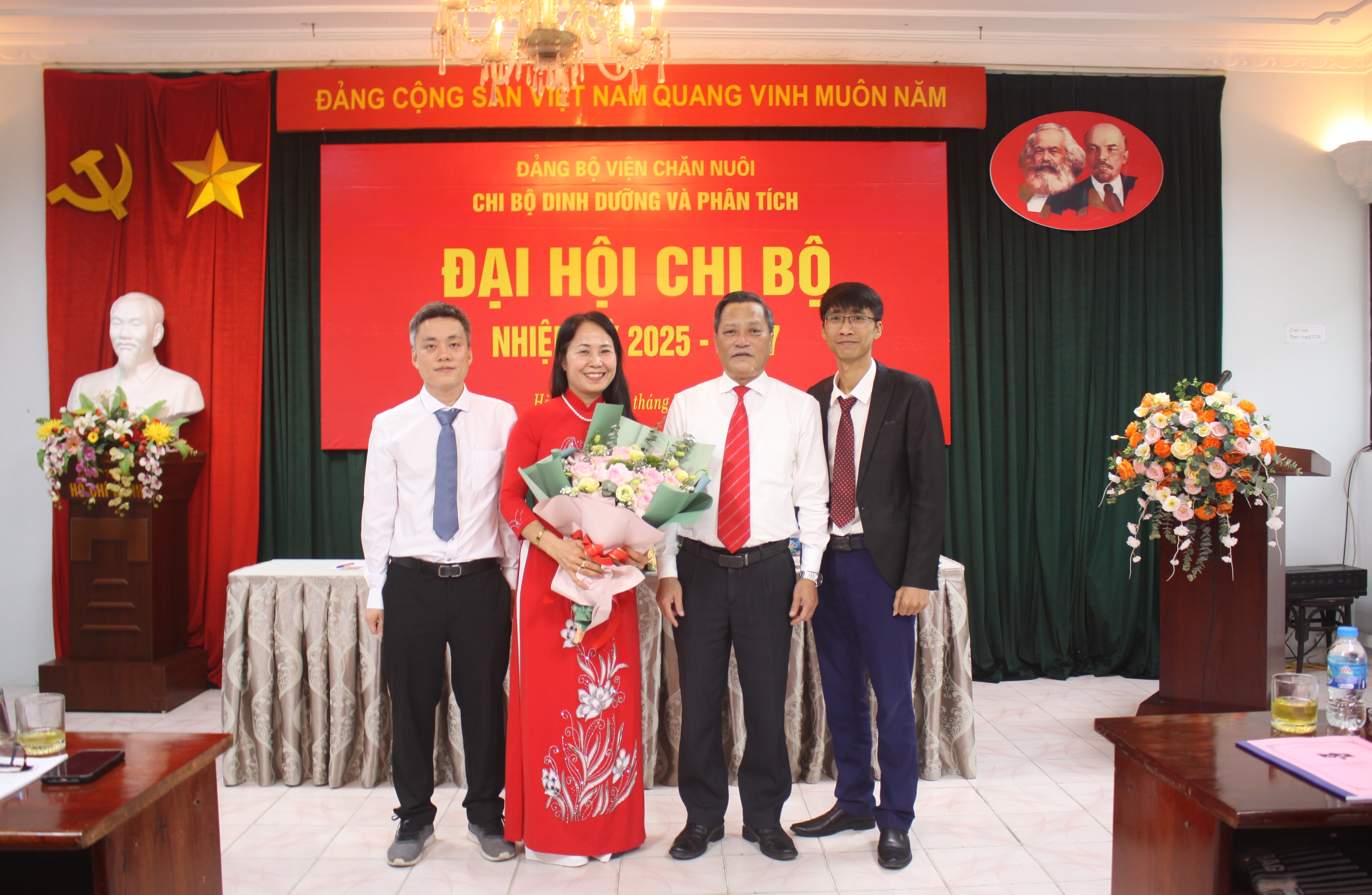 Đại hội Chi bộ Dinh dưỡng và Phân tích nhiệm kỳ 2025 - 2027